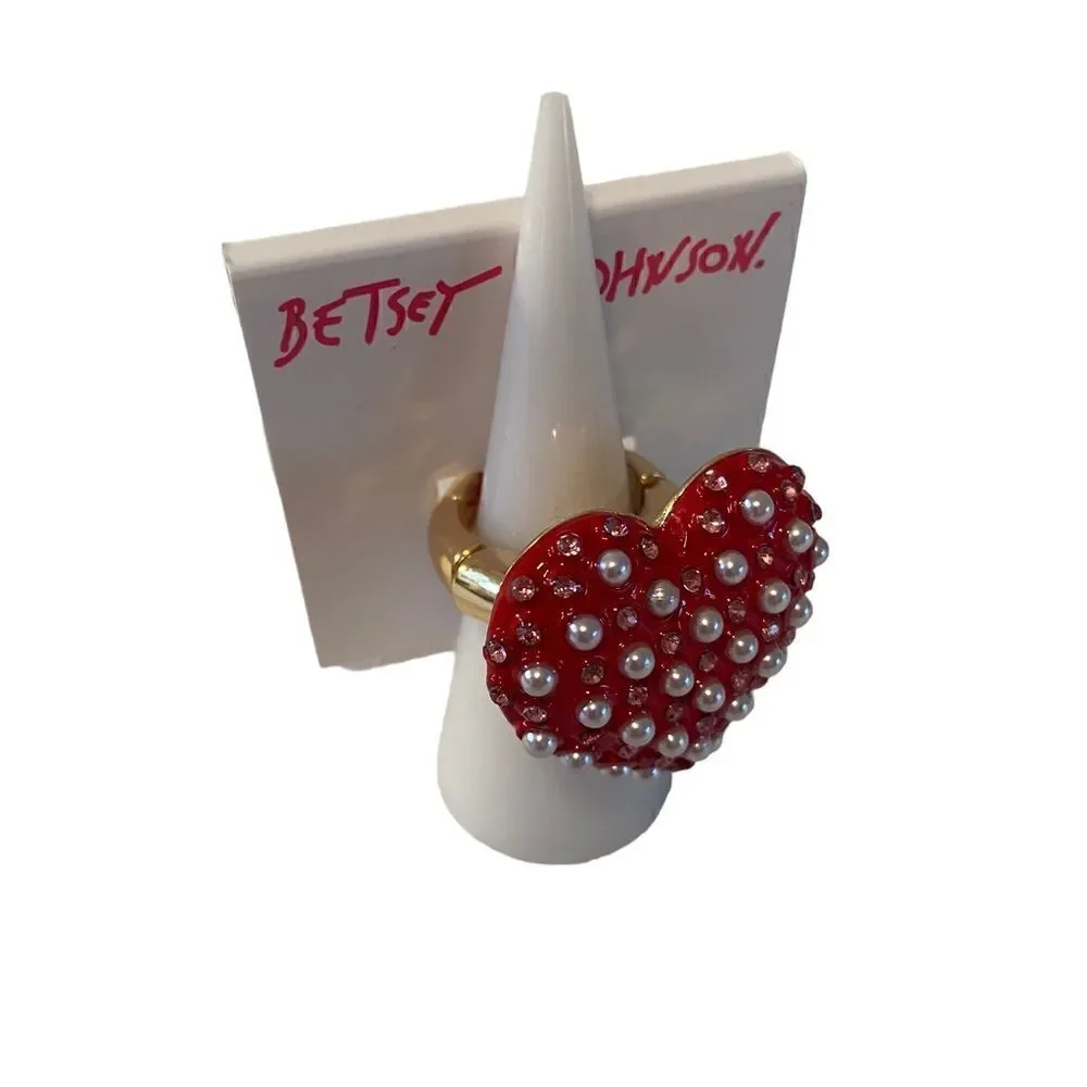 Adorable Big Red Heart & Faux Pearl Statement Stretch Ring.